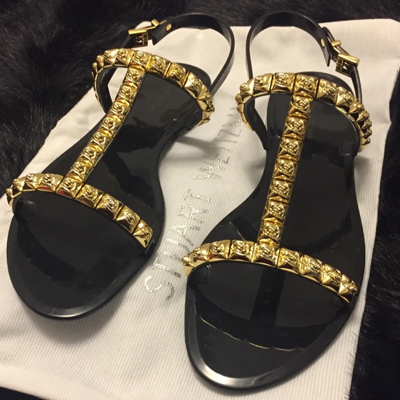 Stuart Weitzman Jelrose Studded T-Strap Sandals - Picture 4 of 6